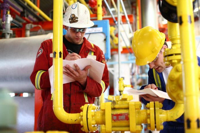 CRISIS MANAGEMENT OF THE UPSTREAM OIL & GAS OPERATION